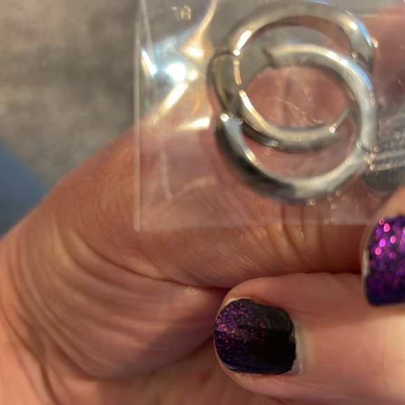 New in box small silver hoops - Picture 5 of 6